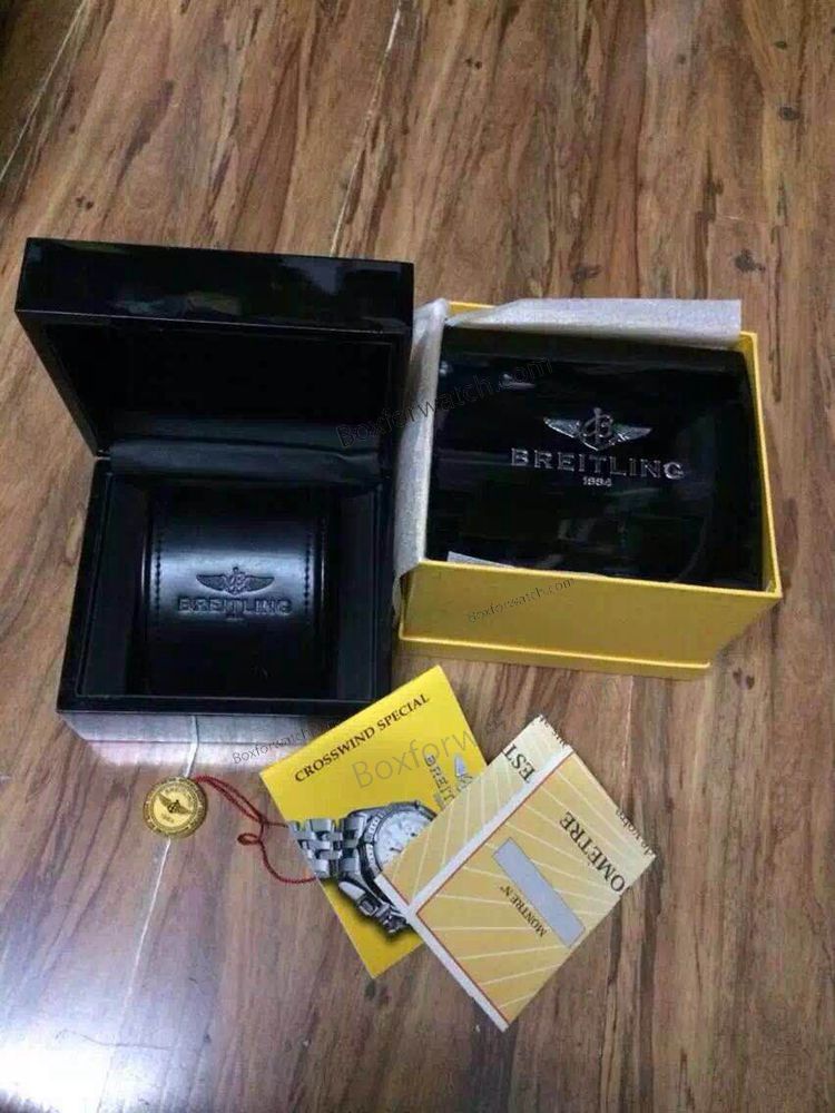 Deluxe Copy Breitling Wooden Watch Box / Black leather Inner